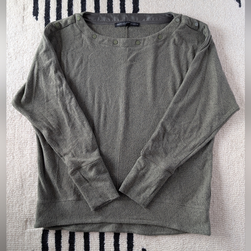 ☘️White House Black Market Green Crew Neck Fleece Sweater, MP